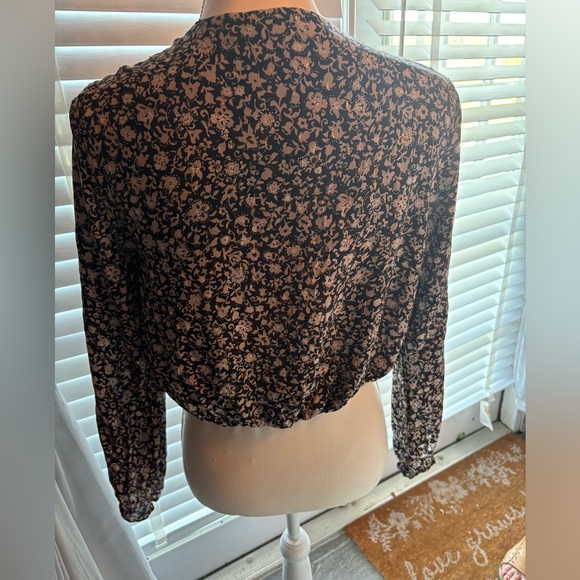 Zara floral button up - Picture 5 of 10